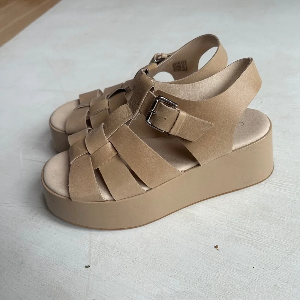 Anthropologie Pilcro Platform Fisherman Sandal